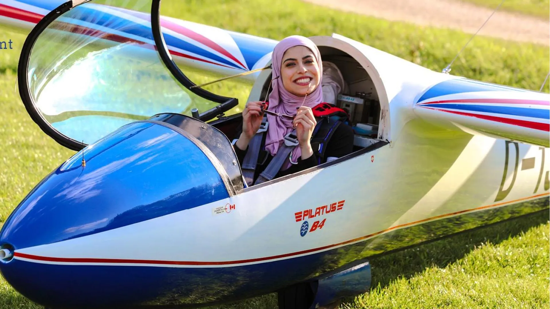 Fly High: Příběh první syrské plachtařky