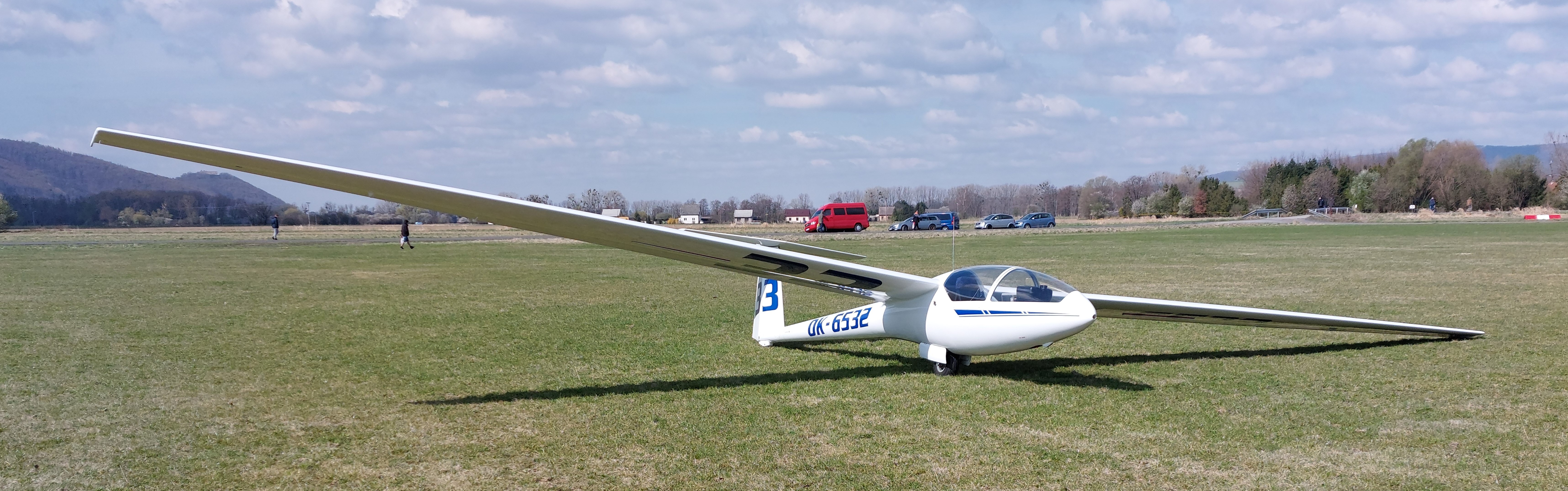 VSO-10 Vosa OK-6532 — jednomístný kluzák československé výroby na ploše LKHN