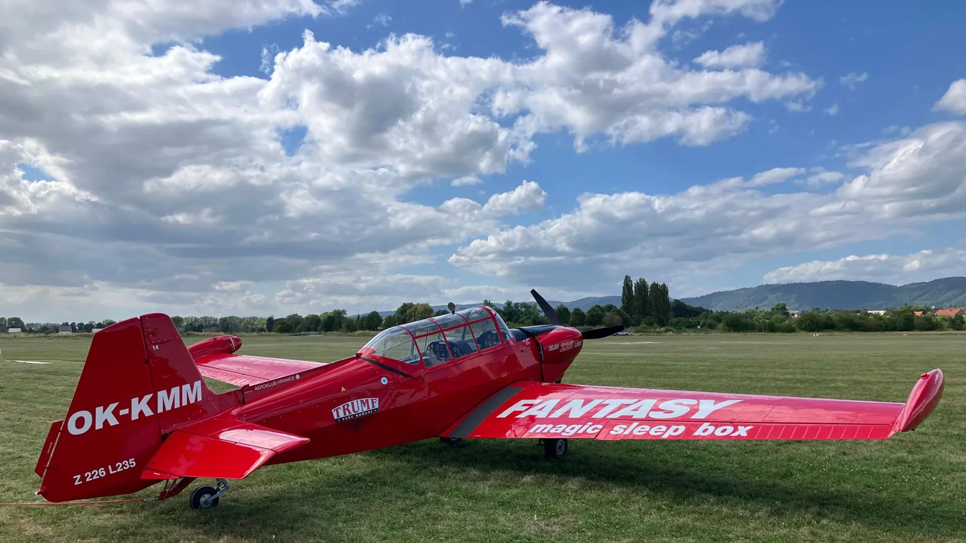 Zlin Z-226 (L235) — letadlo Aeroklubu Hranice