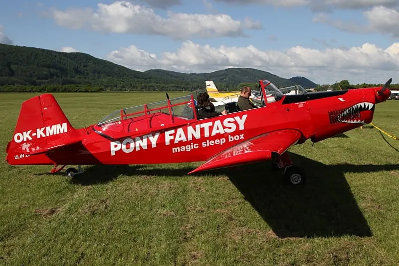 Zlín Z-226 OK-KMM — náš stroj