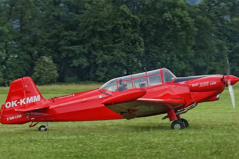 Zlín Z-226 OK-KMM — náš stroj